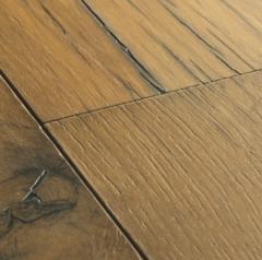 Stratifié Quickstep : CAPTURE SIG4767 - Chêne naturel gercé