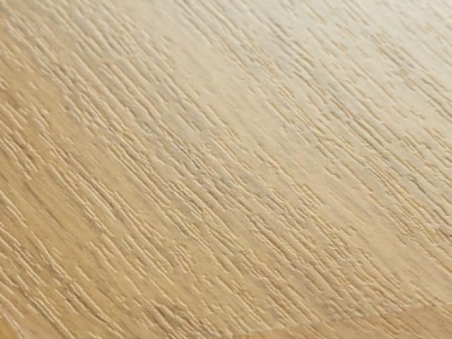 Stratifié Quickstep : ELIGNA EL896 - Chêne verni naturel
