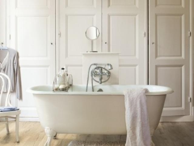 Stratifié Quickstep : IMPRESSIVE IM1847 - Chêne classique beige
