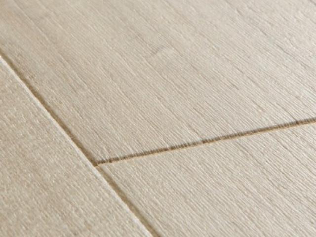 Stratifié Quickstep : IMPRESSIVE IM1854 - Chêne tendre clair