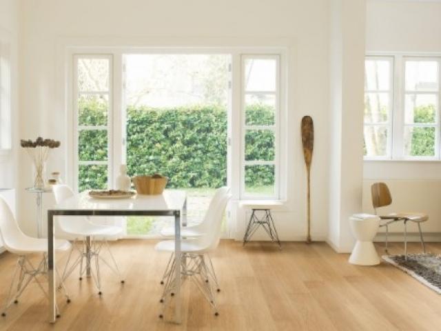 Stratifié Quickstep : IMPRESSIVE IM3106 - Chêne verni naturel