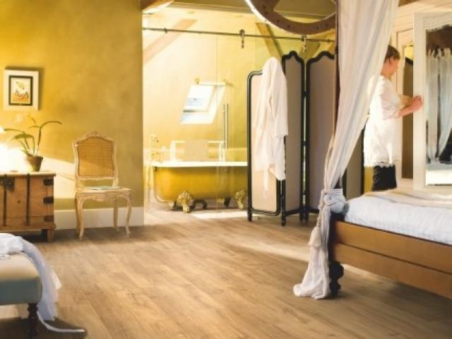 Stratifié Quickstep : IMPRESSIVE ULTRA  IMU1848 - Chêne classique naturel