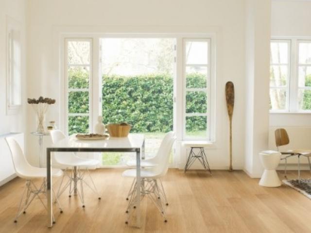 Stratifié Quickstep : IMPRESSIVE ULTRA  IMU3106 - Chêne verni naturel