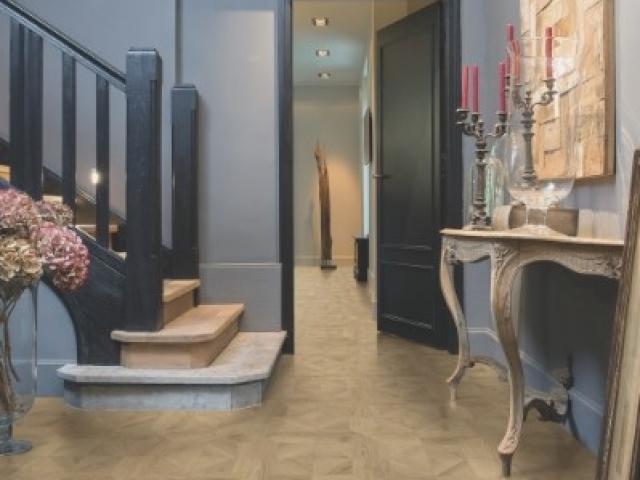 Stratifié Quickstep : IMPRESSIVE PATTERNS IPA4142 -  Chêne royal naturel 