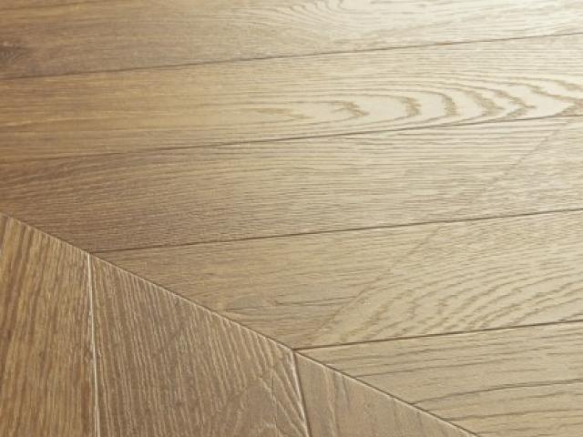 Stratifié Quickstep : IMPRESSIVE PATTERNS IPA4162 -  Chêne chevron marron