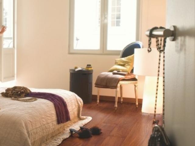 Stratifié Quickstep : LARGO LPU3988 - Merbau verni naturel