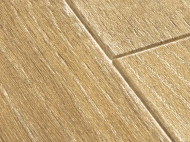 Stratifié Quickstep : MAJESTIC MJ3546 - Chêne des bois naturel 