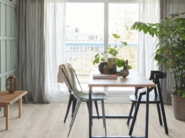 Stratifié Quickstep : CAPTURE SIG4765 - Chêne gris brossé